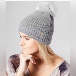 David & Young Gray Eyelash Yarn Beanie